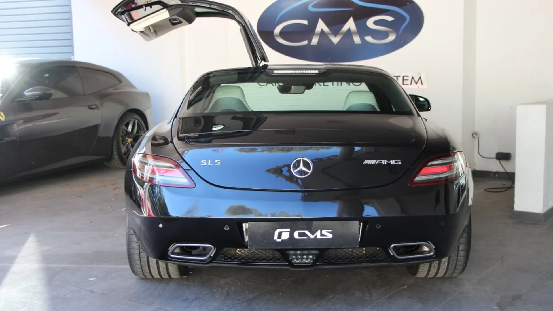 Mercedes-Benz SLS — photo 5