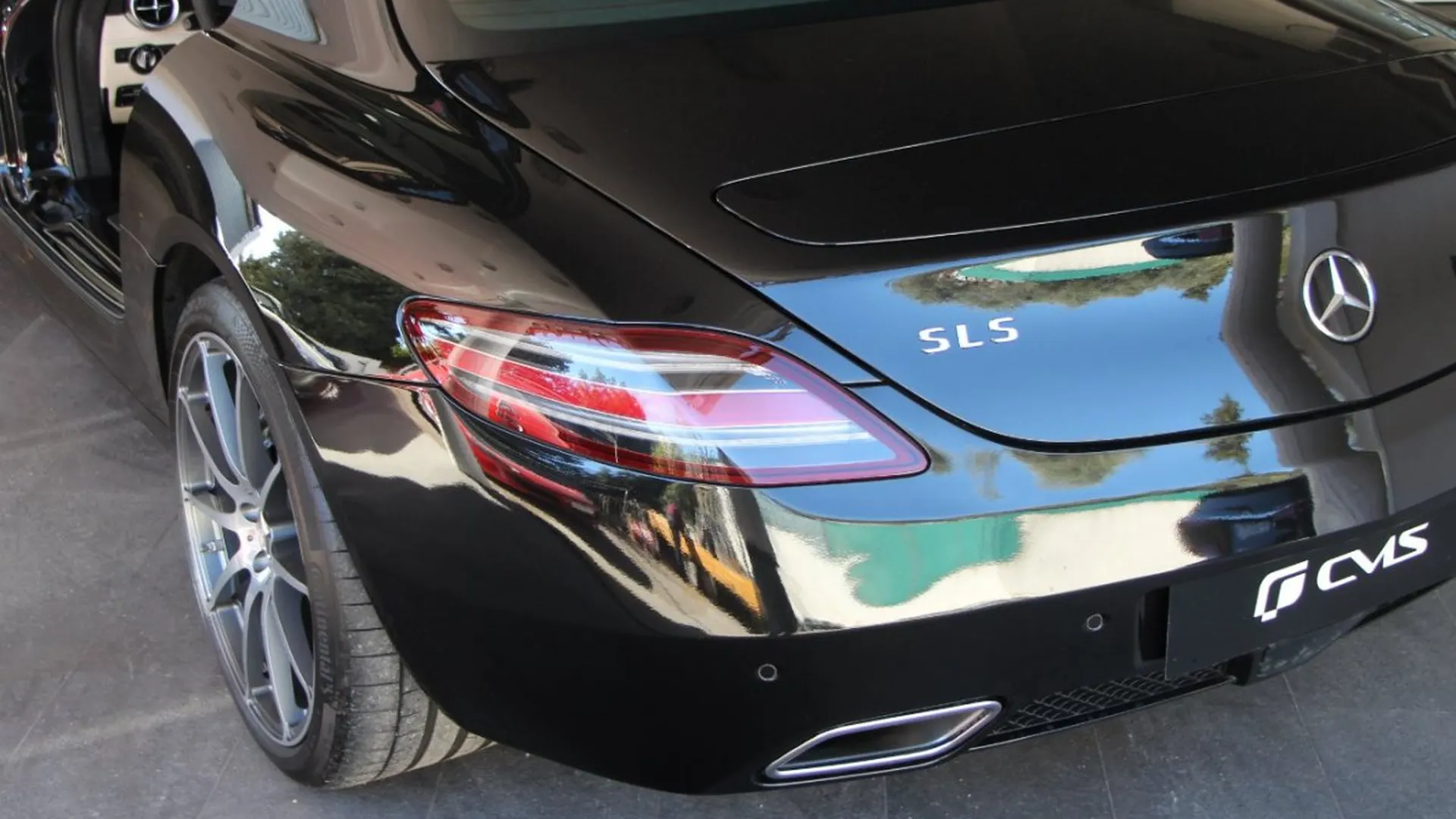 Mercedes-Benz SLS — photo 6