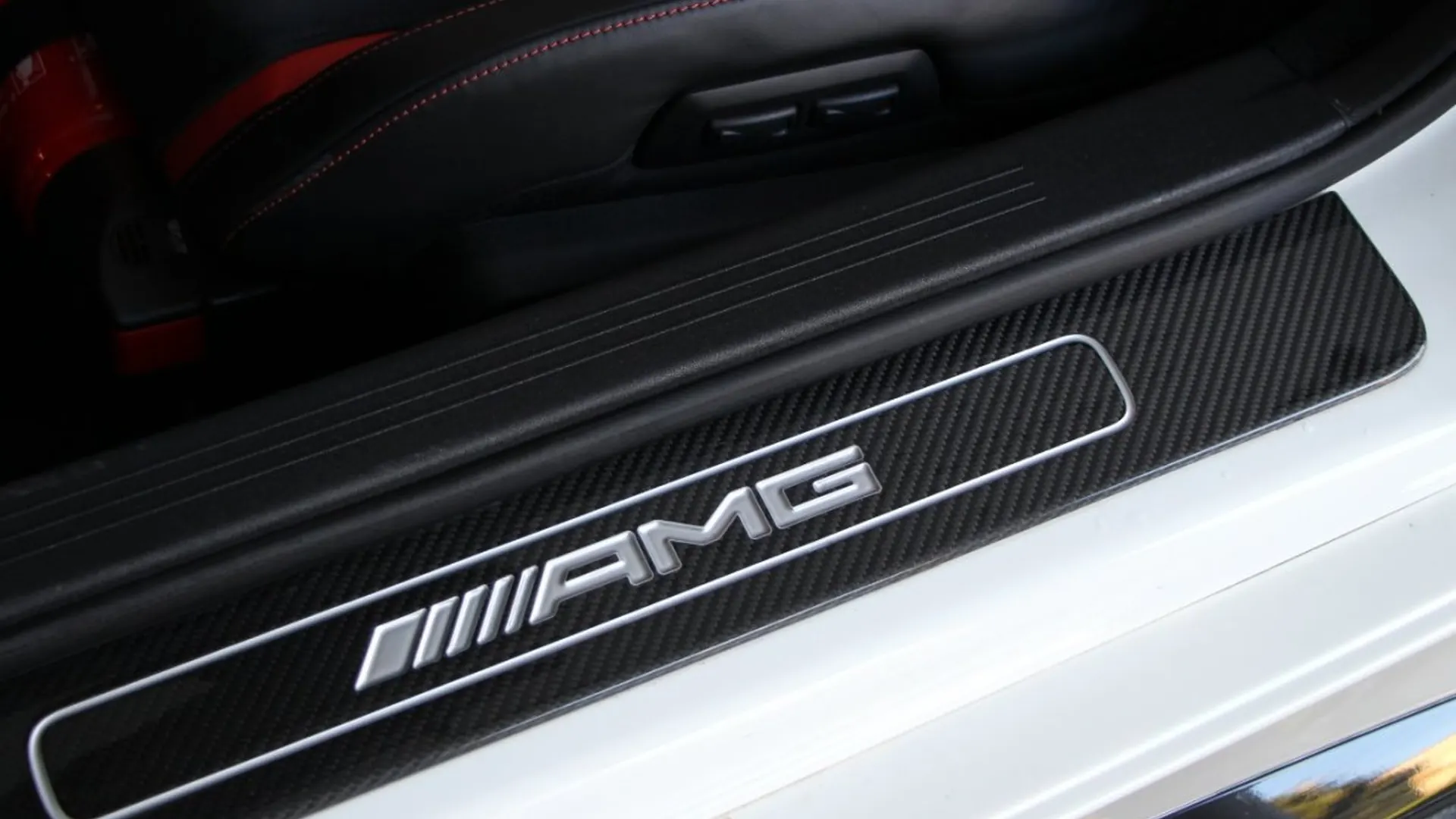 Mercedes-Benz AMG GT — photo 15