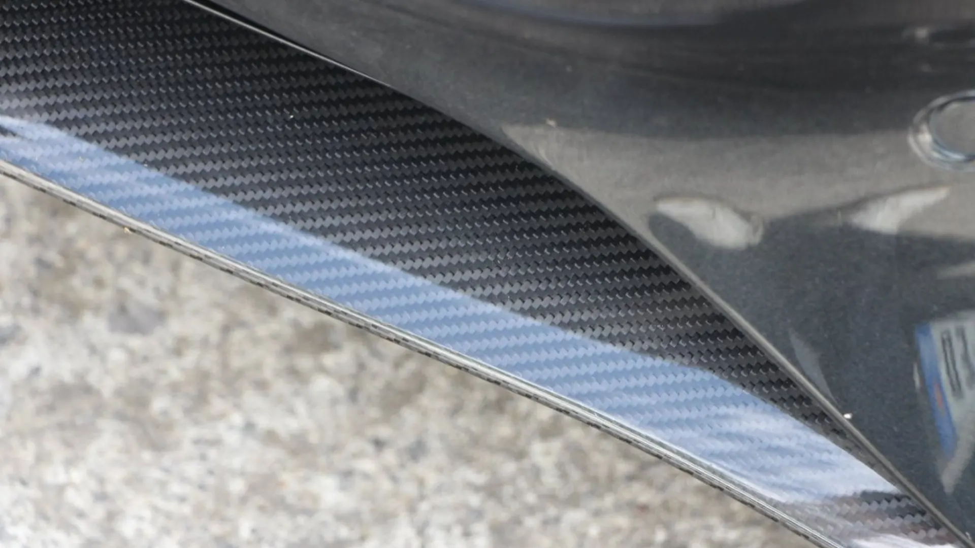 Mercedes-Benz AMG GT — photo 11