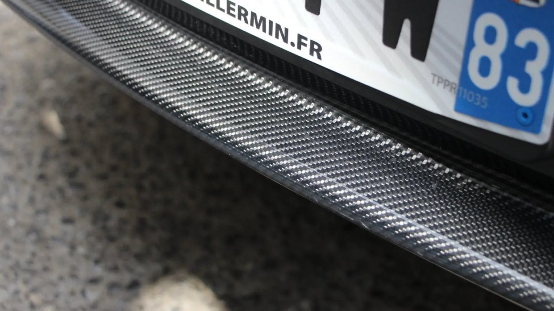 Mercedes-Benz AMG GT — photo 15