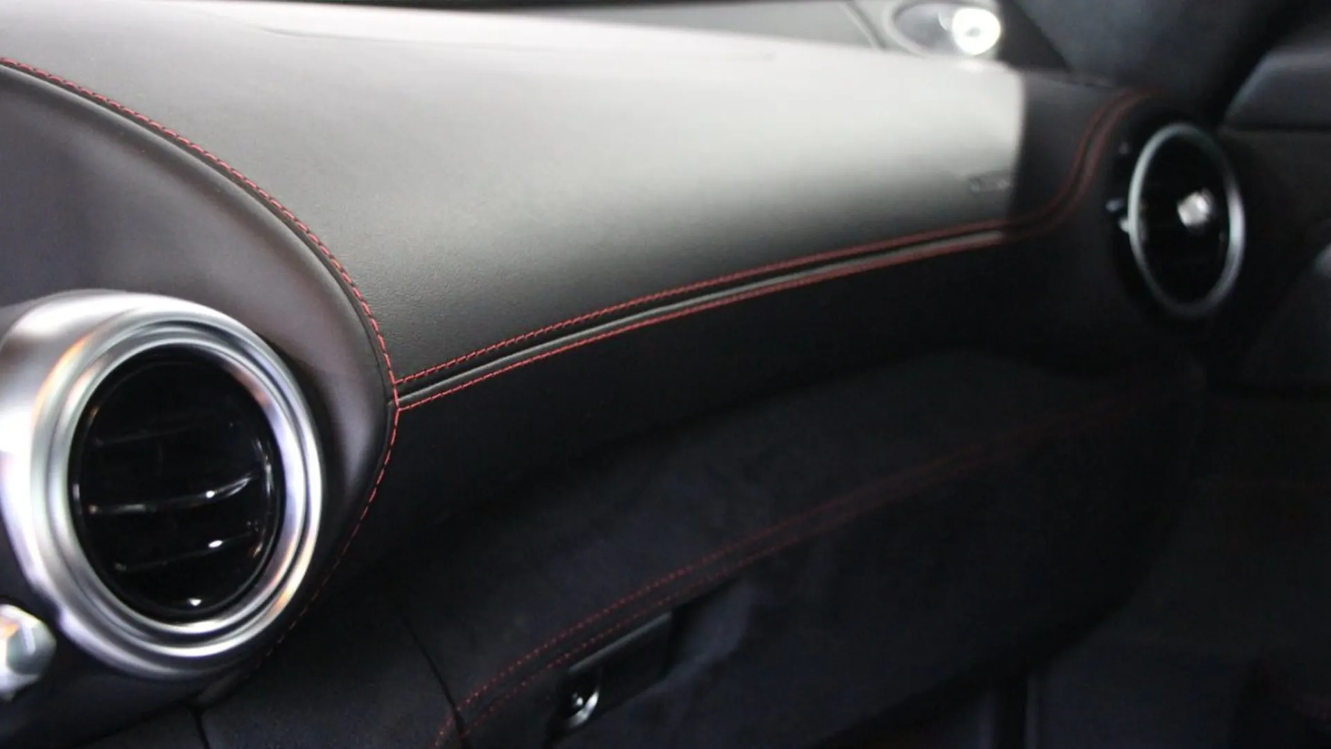 Mercedes-Benz AMG GT — photo 30