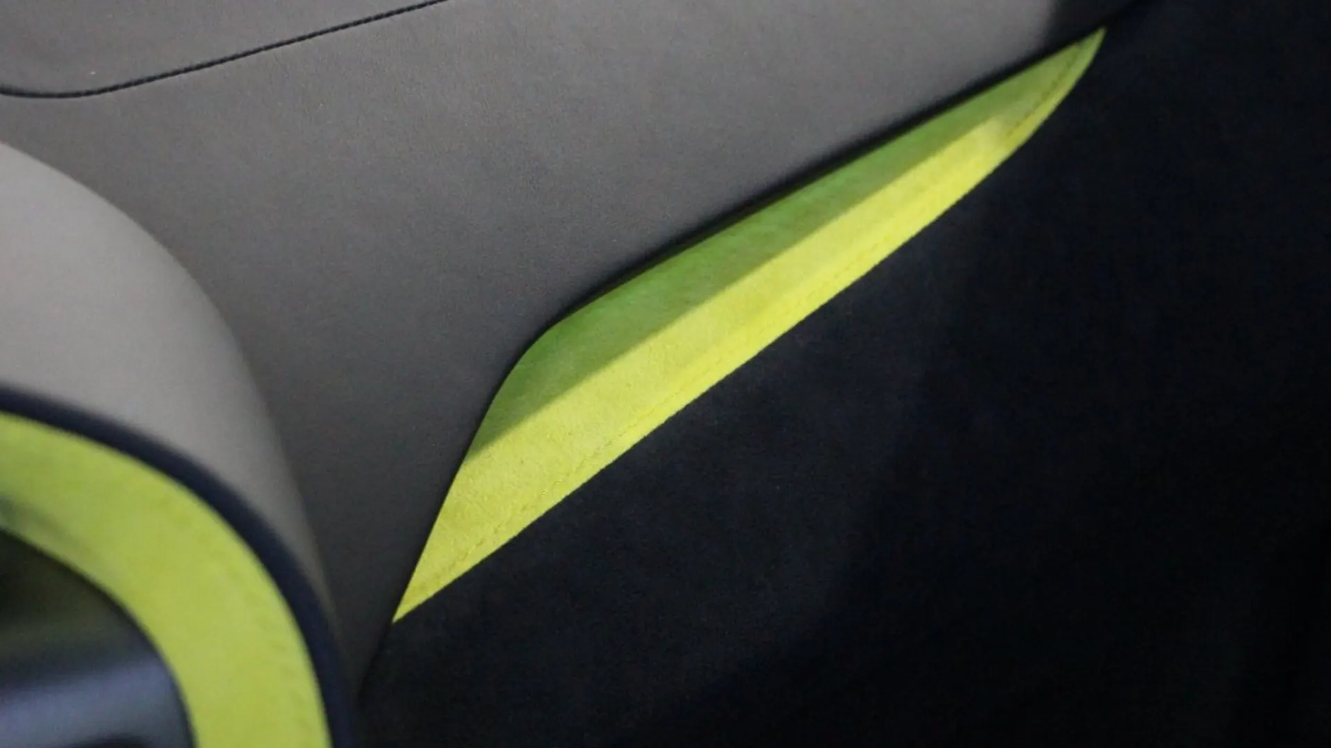 McLaren 750S — photo 19