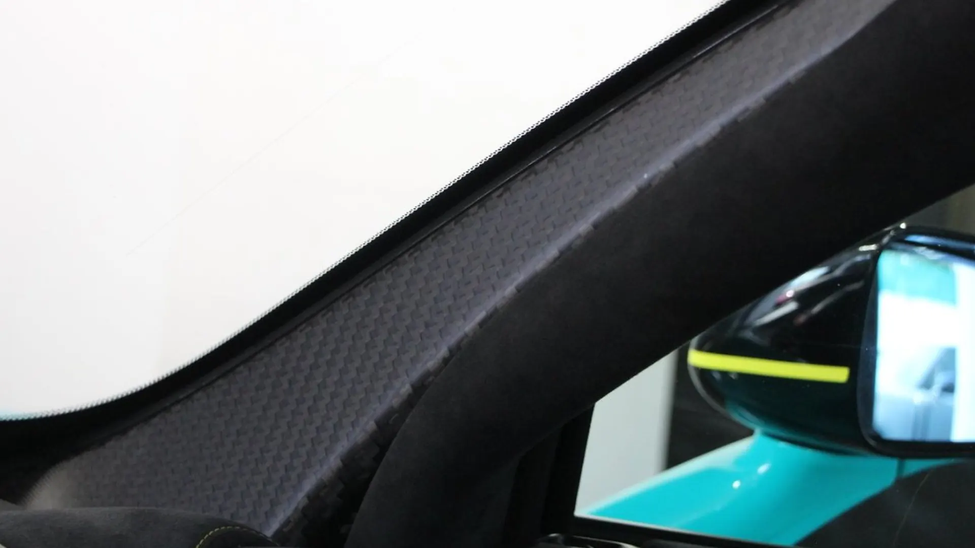 McLaren 750S — photo 28