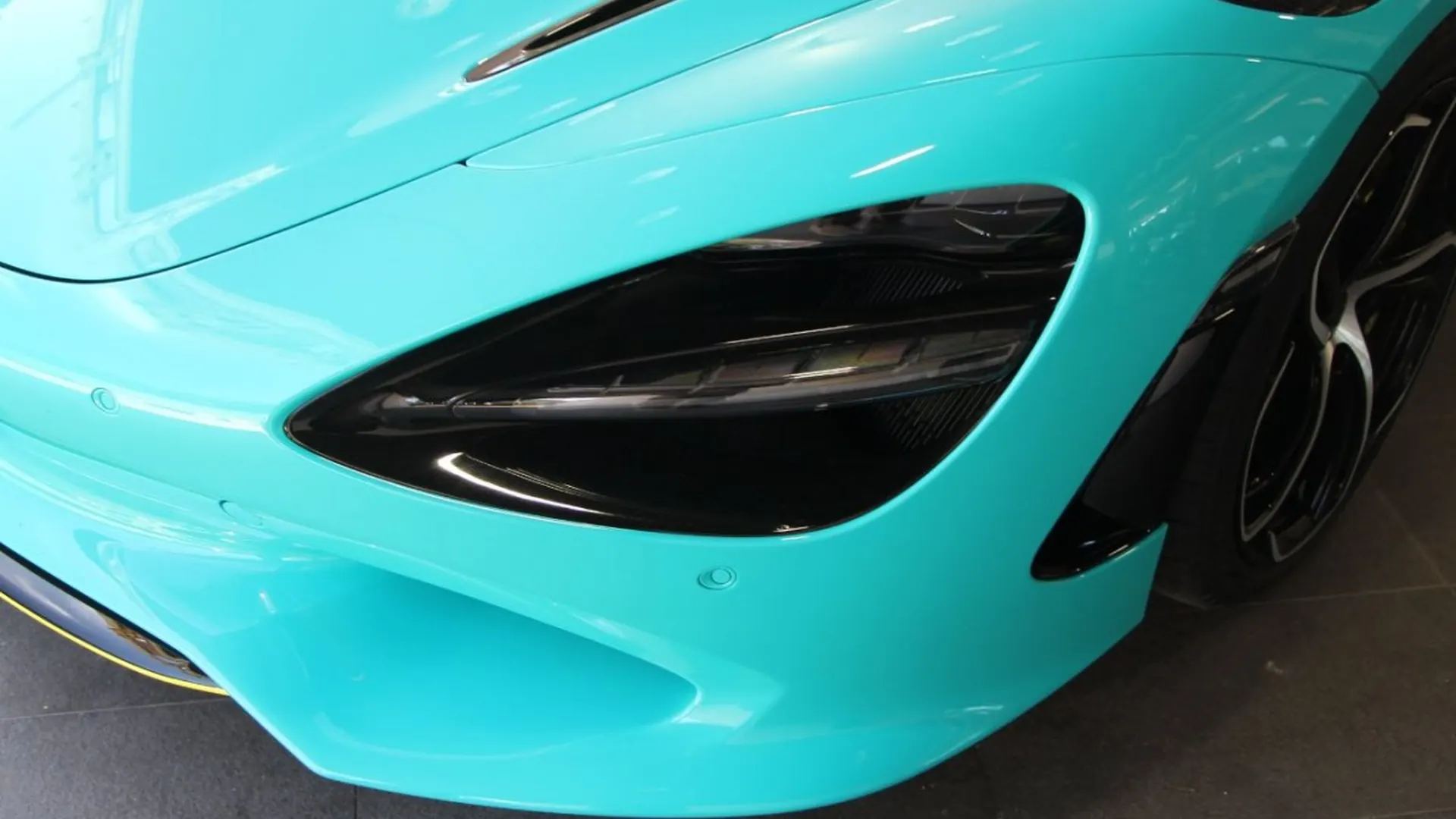 McLaren 750S — photo 3