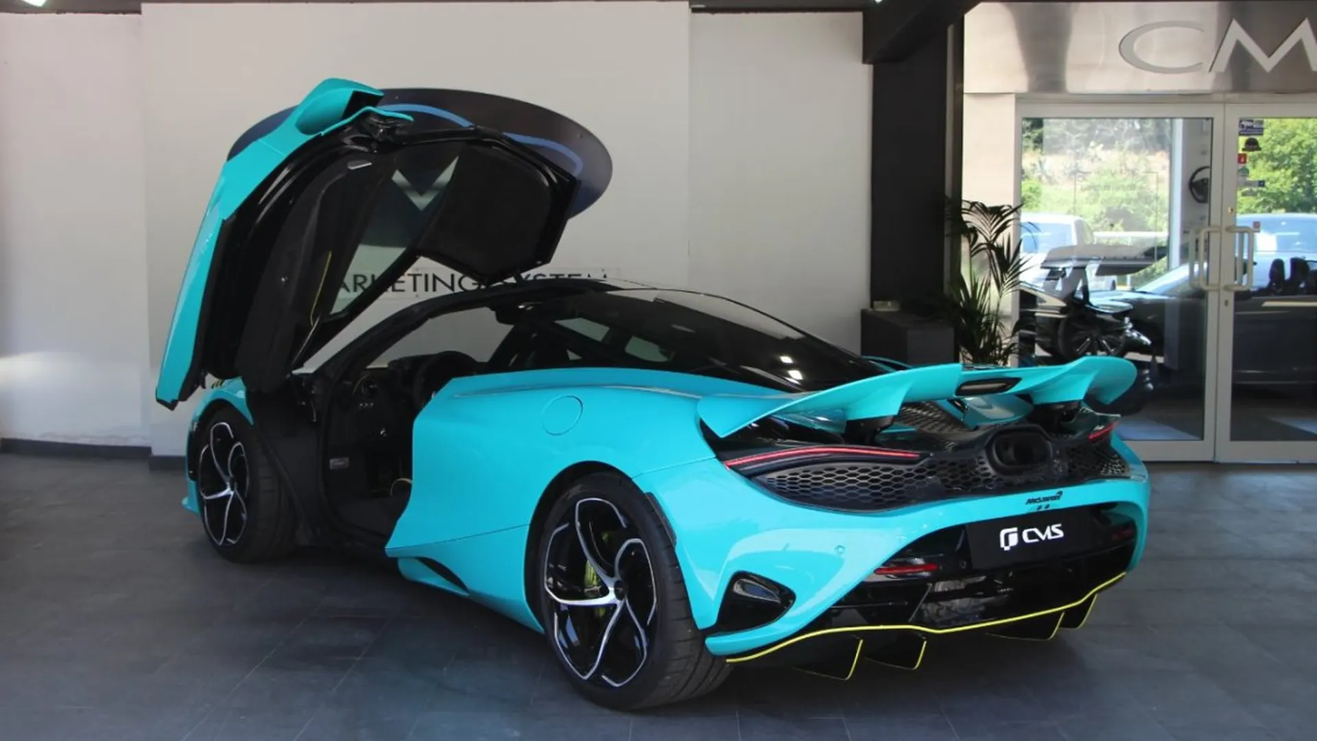 McLaren 750S — photo 7
