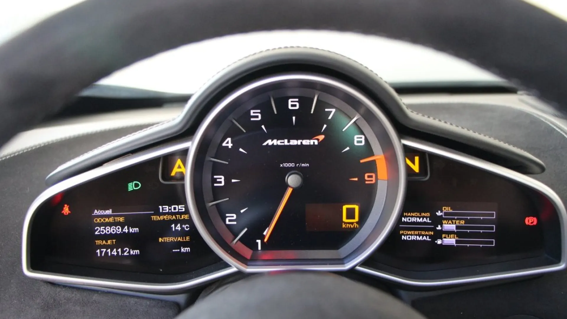 McLaren 650S — photo 18