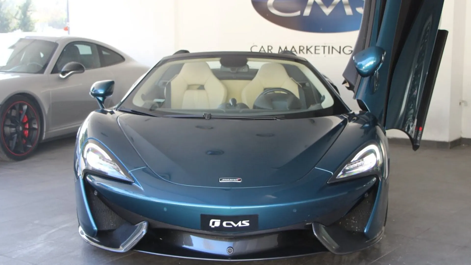 McLaren 570S — photo 2
