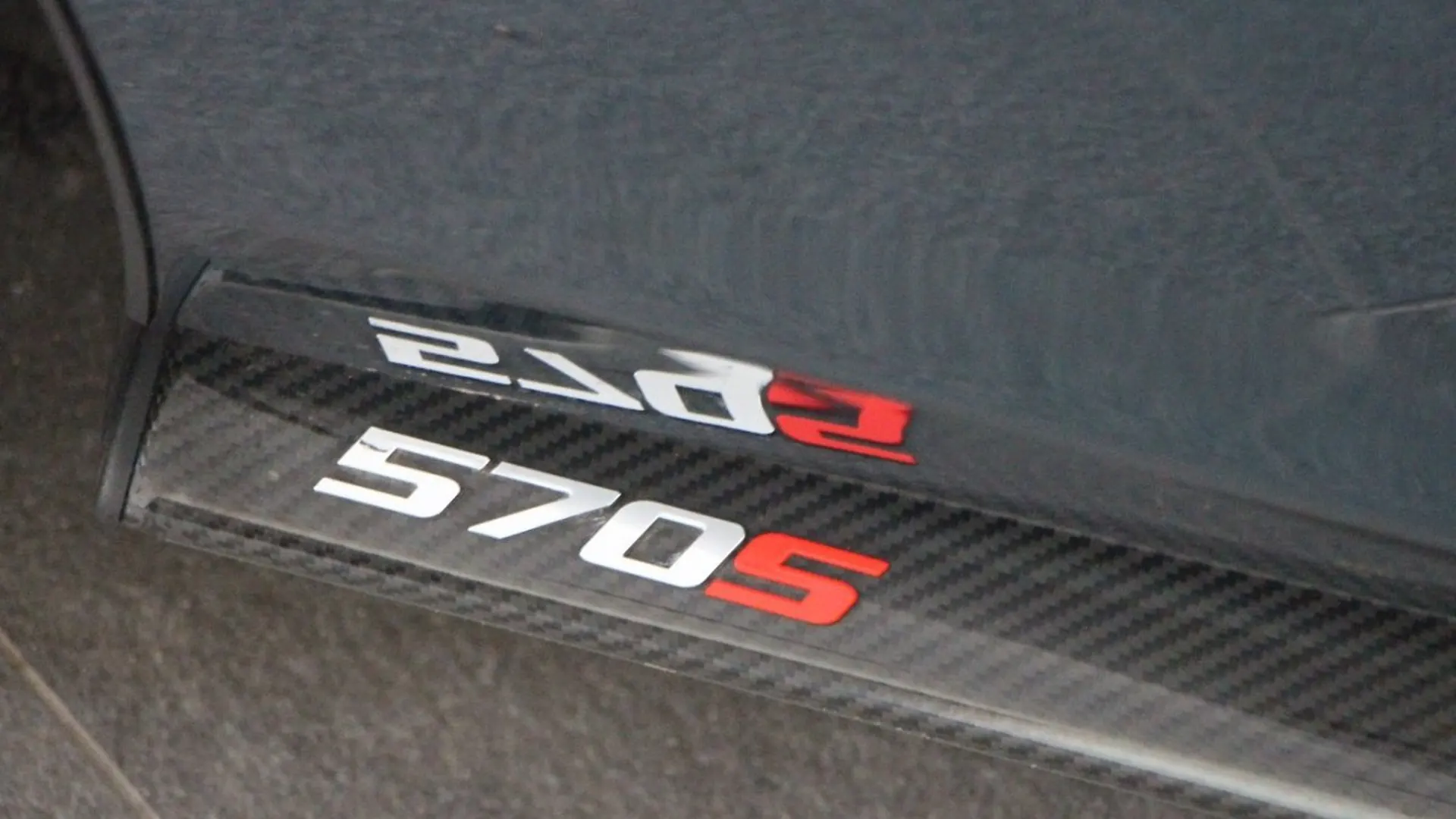 McLaren 570S — photo 10