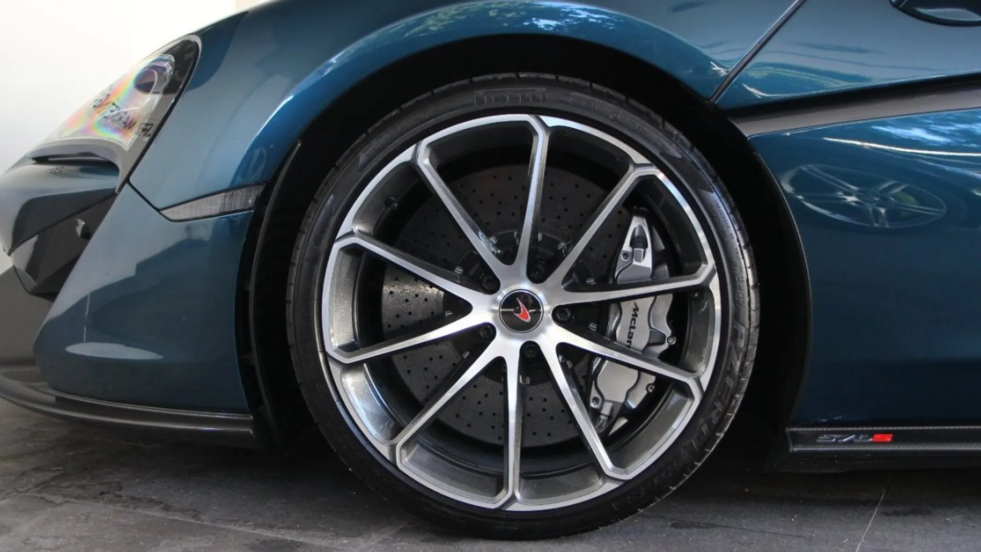 McLaren 570S — photo 37