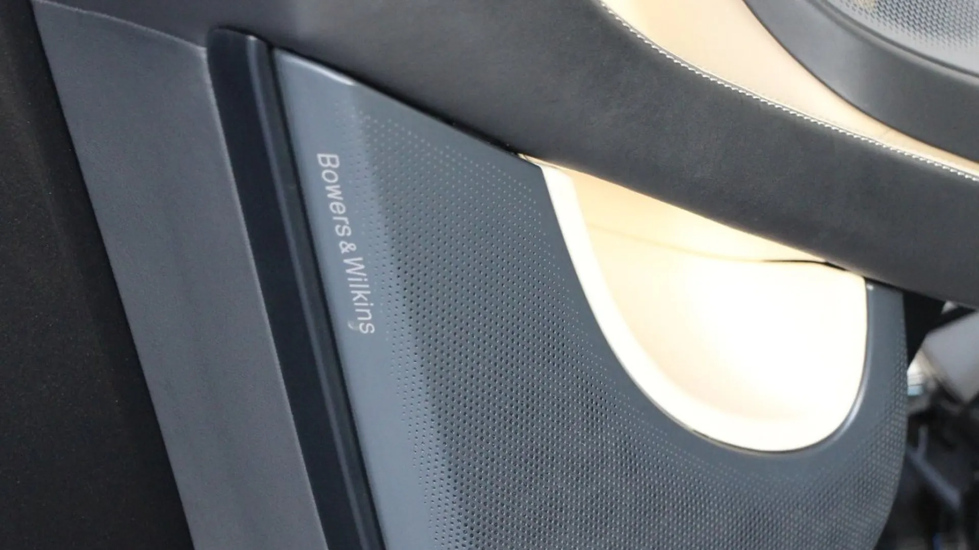 McLaren 570S — photo 19