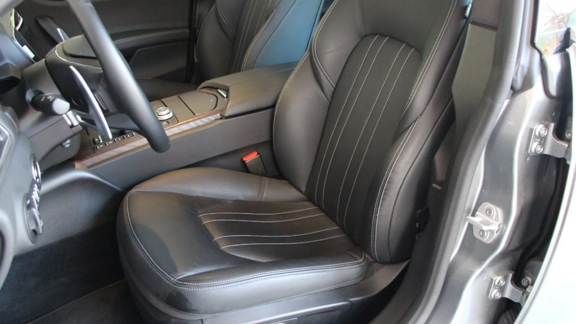 Maserati Ghibli — photo 11