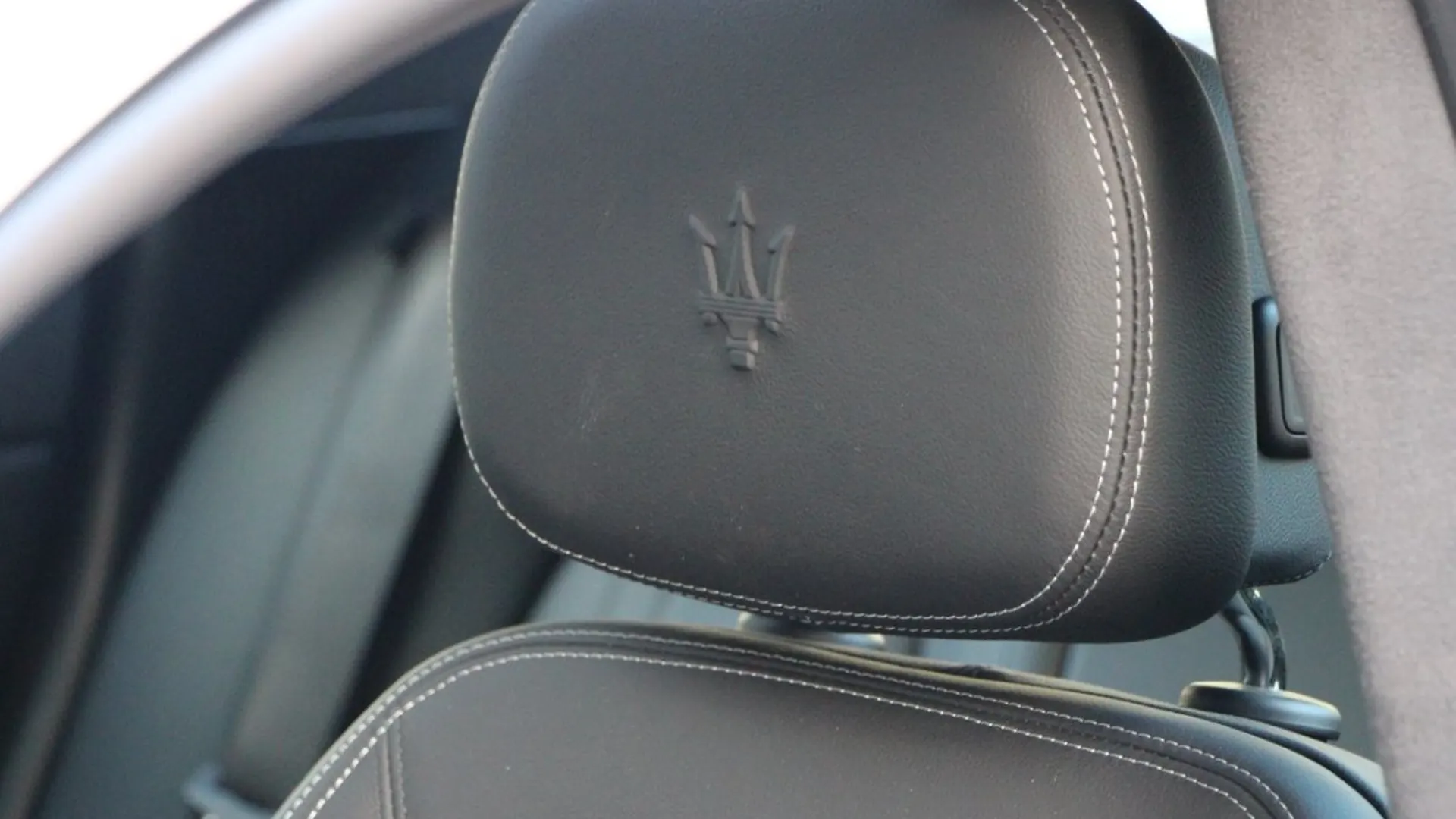 Maserati Ghibli — photo 29