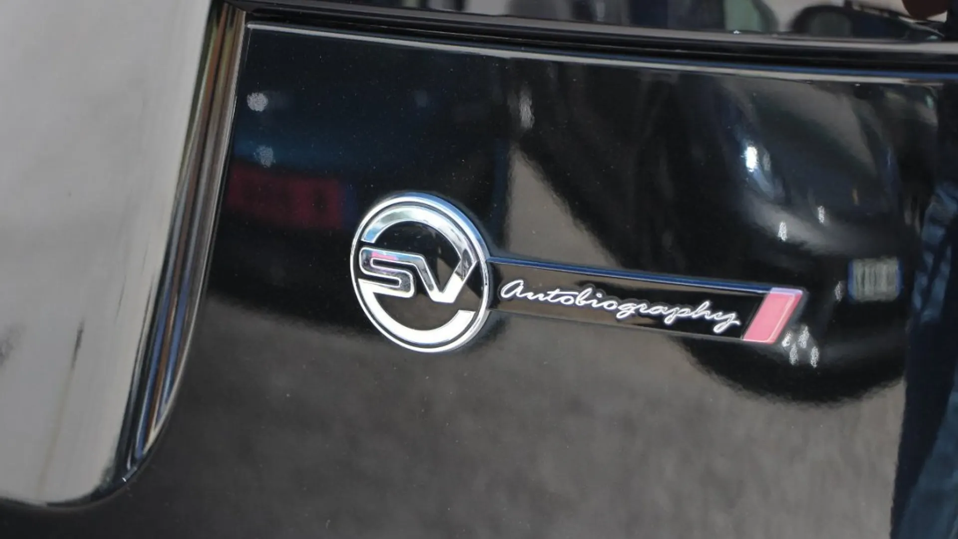 Land Rover Range Rover Velar — photo 31
