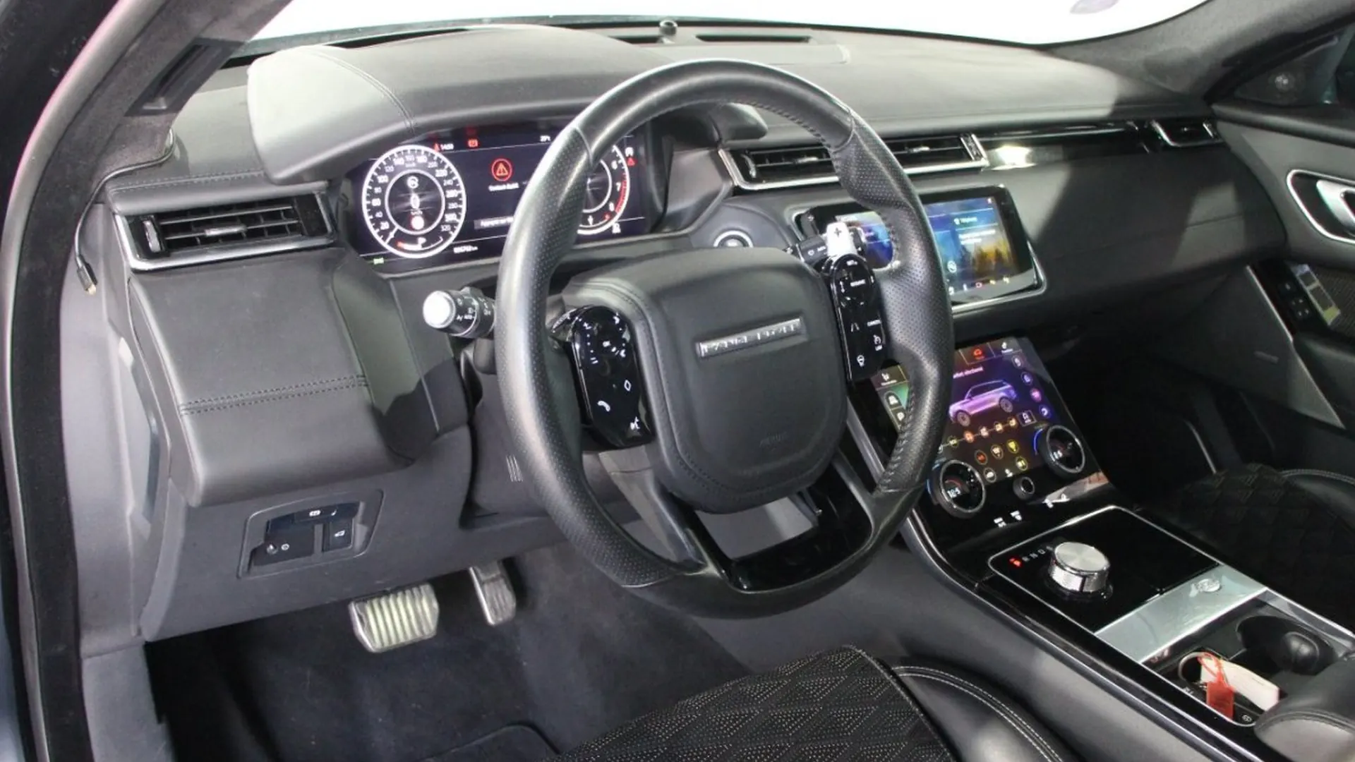 Land Rover Range Rover Velar — photo 9
