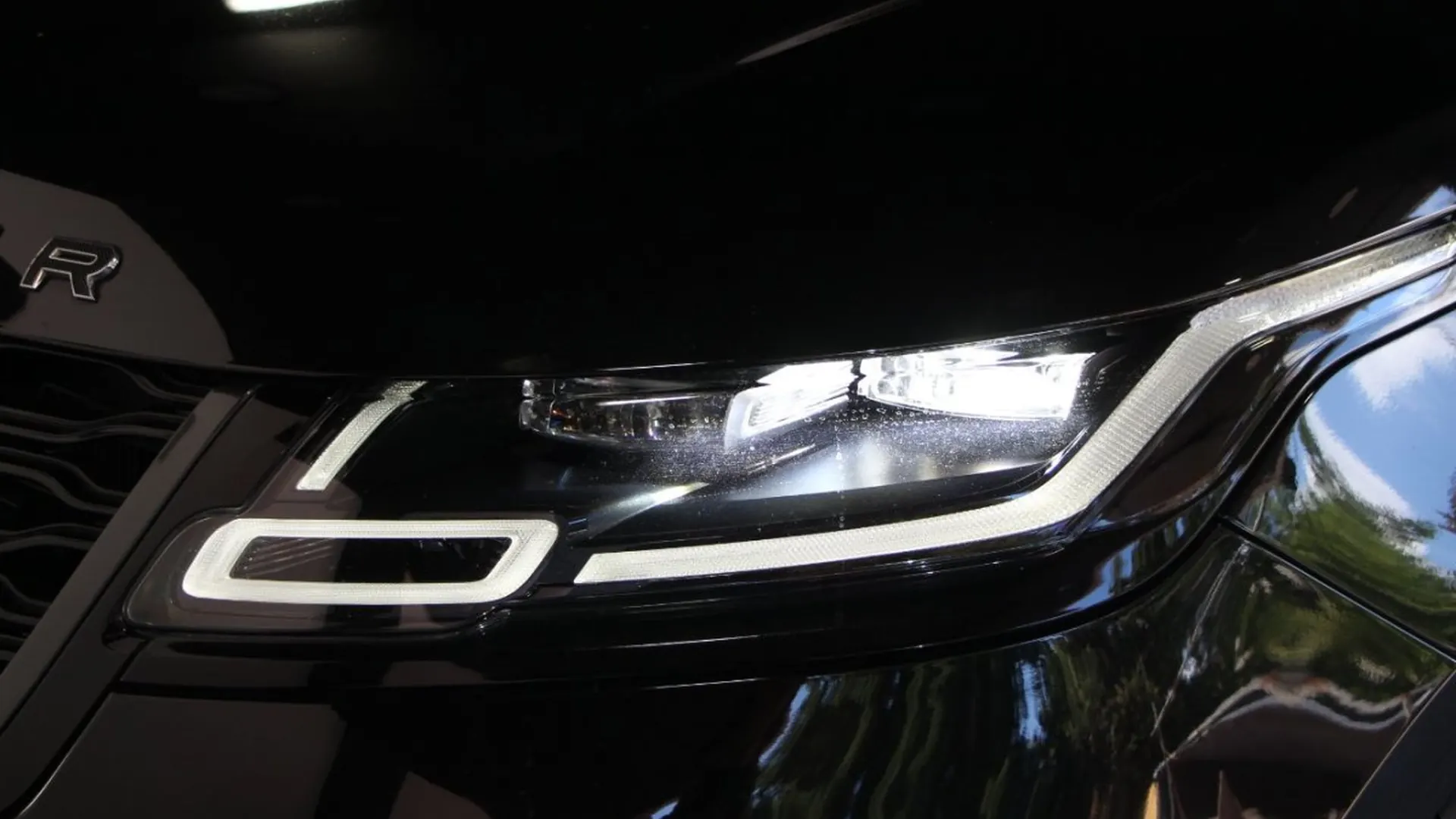 Land Rover Range Rover Velar — photo 3
