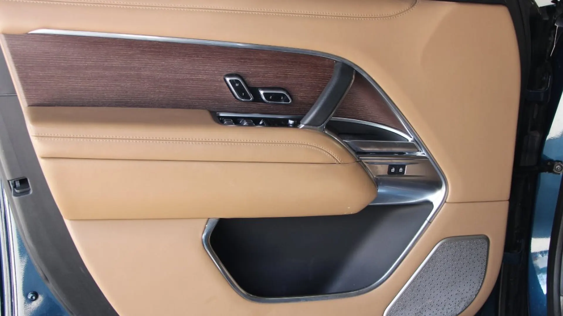 Land Rover Range Rover — photo 15