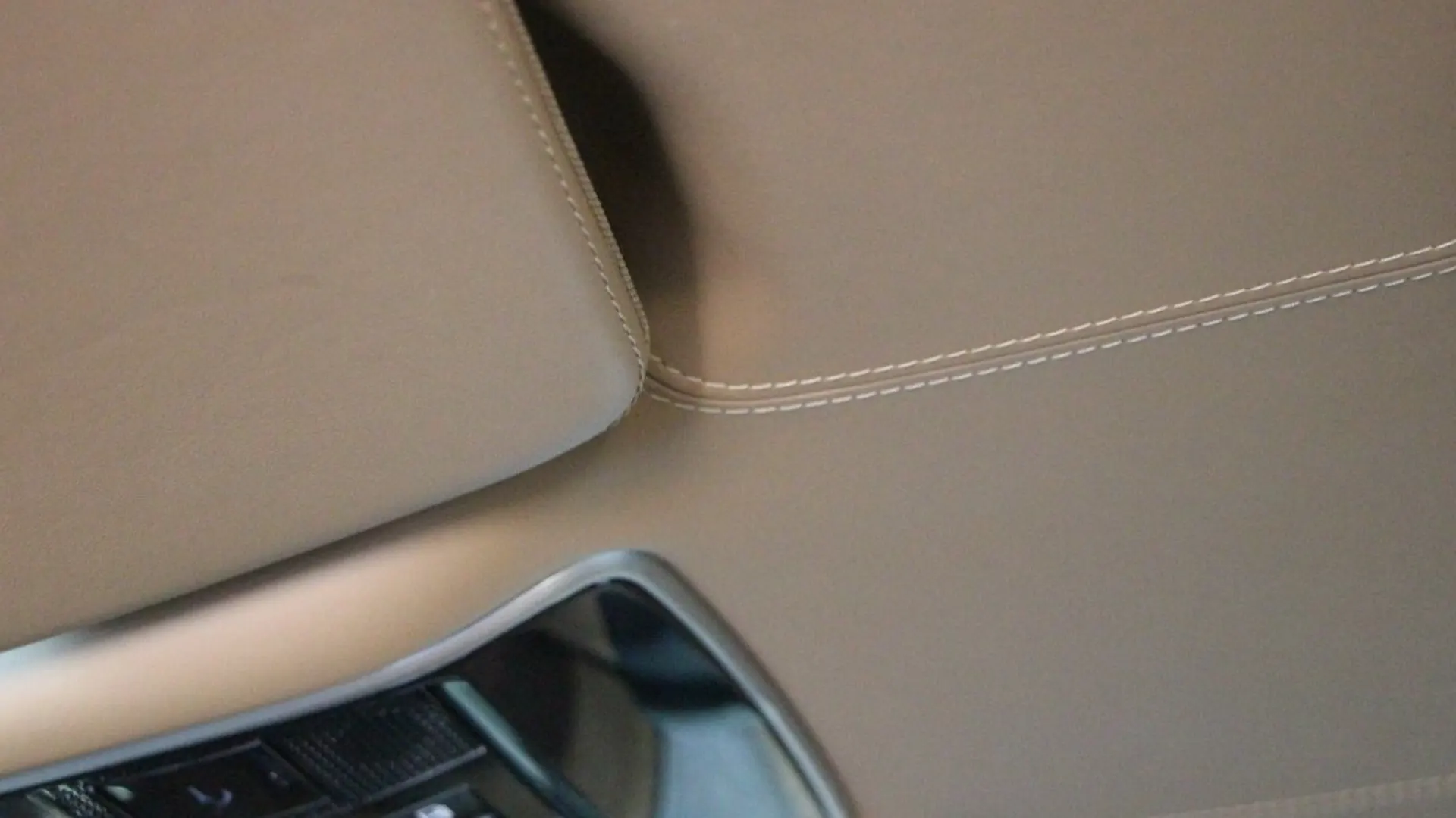 Land Rover Range Rover — photo 26