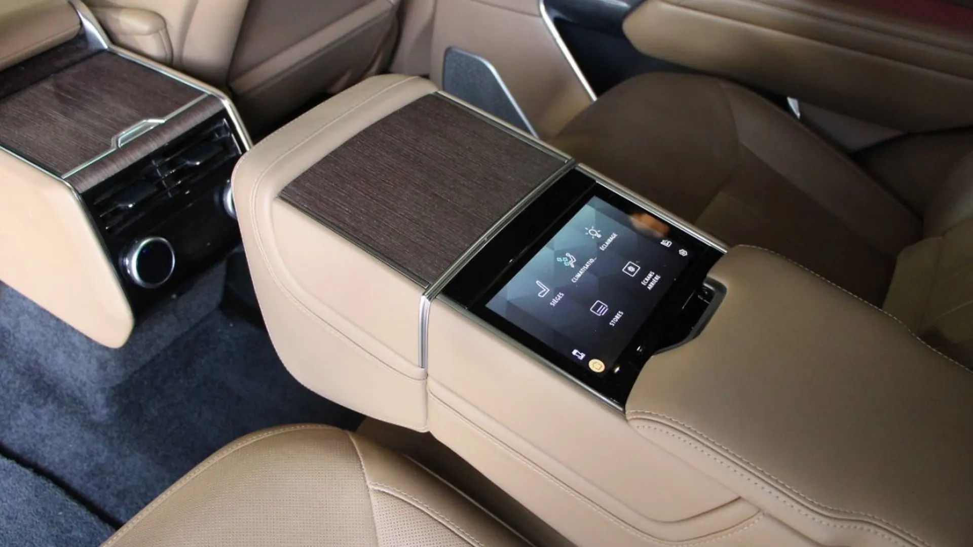 Land Rover Range Rover — photo 12