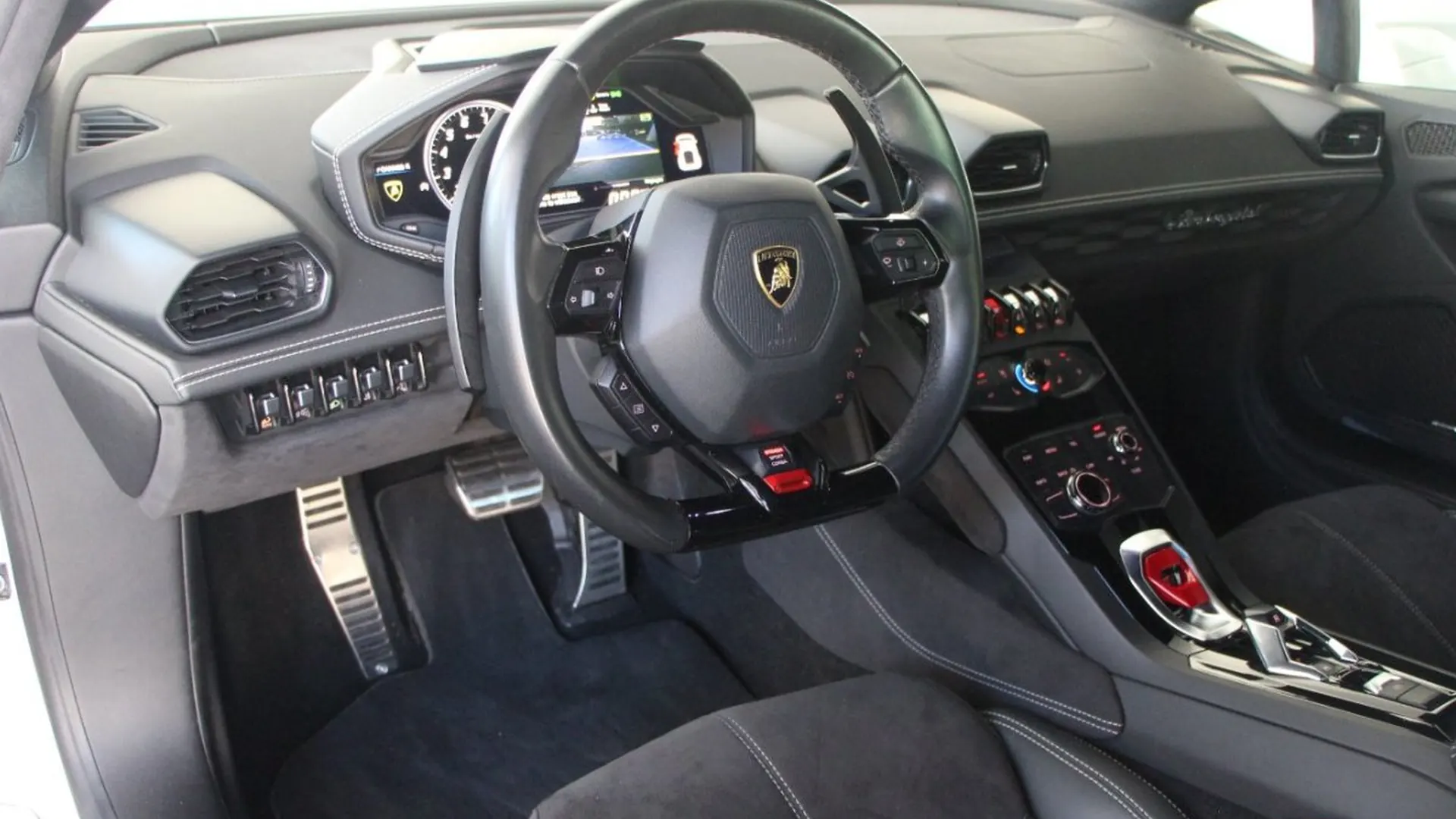 Lamborghini Huracan — photo 9