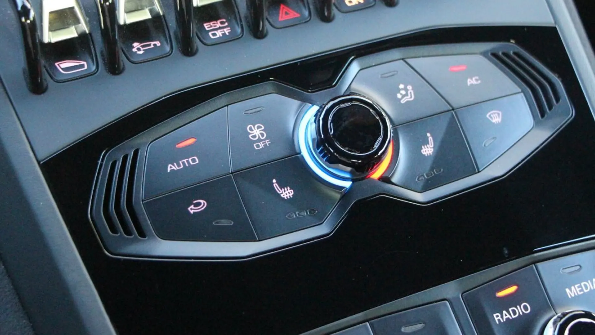 Lamborghini Huracan — photo 20