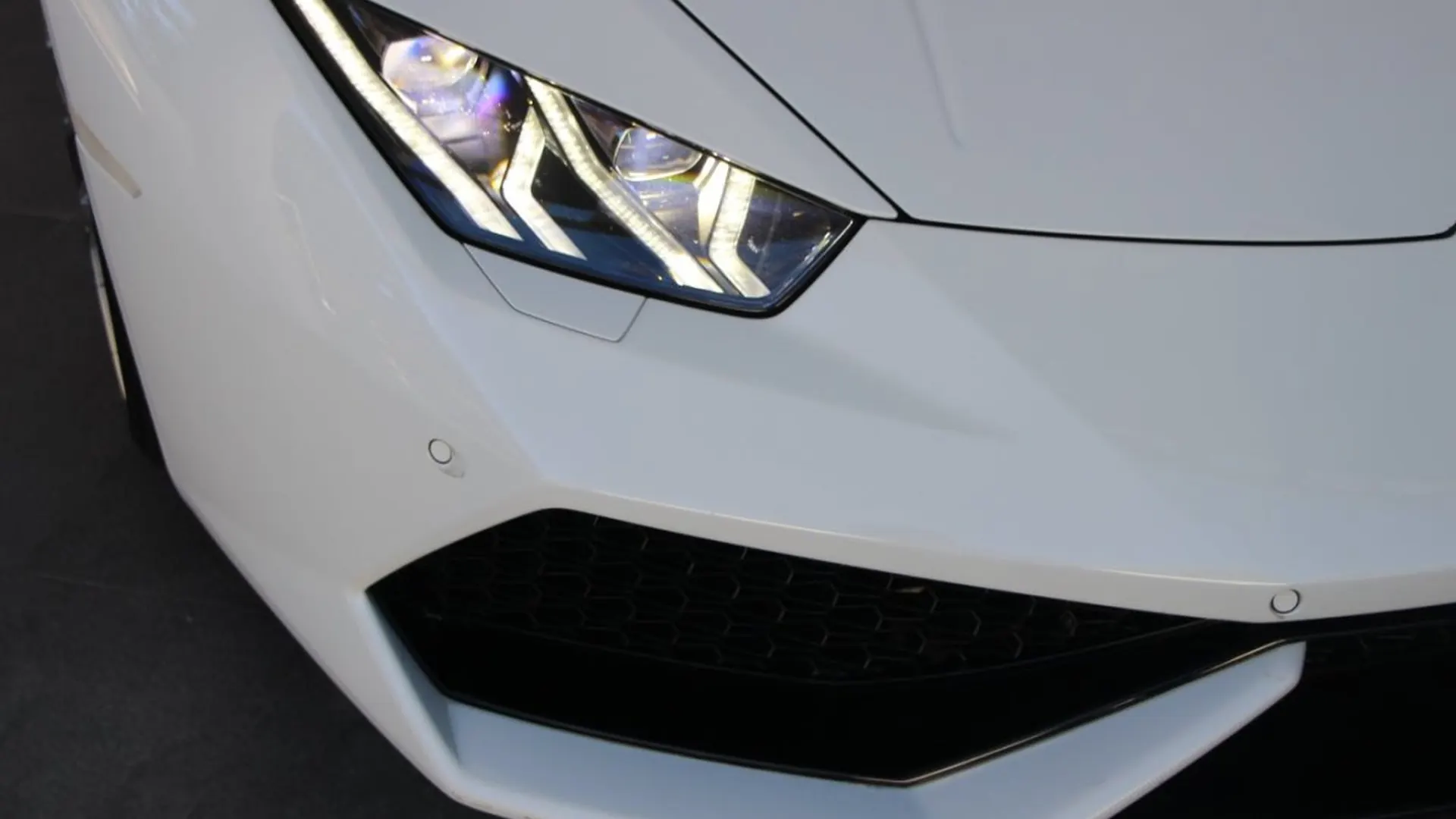 Lamborghini Huracan — photo 3