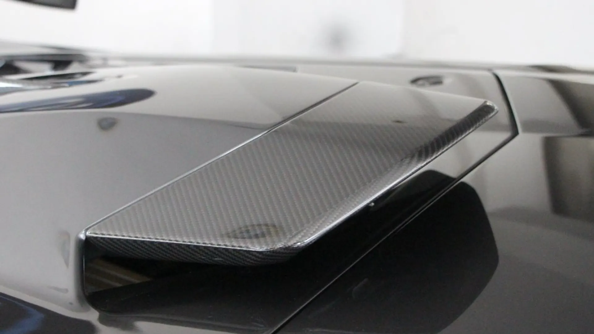 Lamborghini Huracan — photo 6