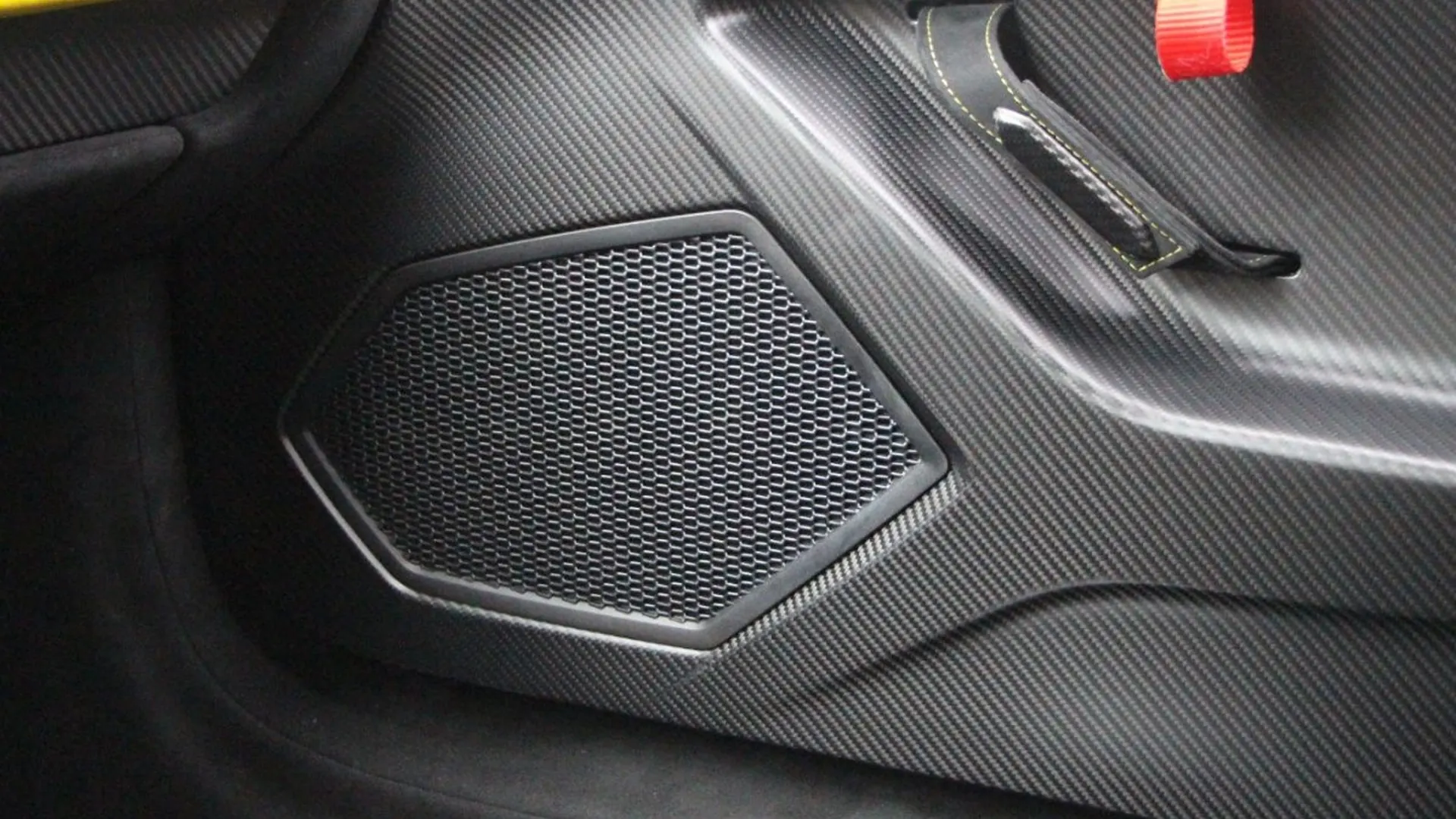 Lamborghini Huracan — photo 31