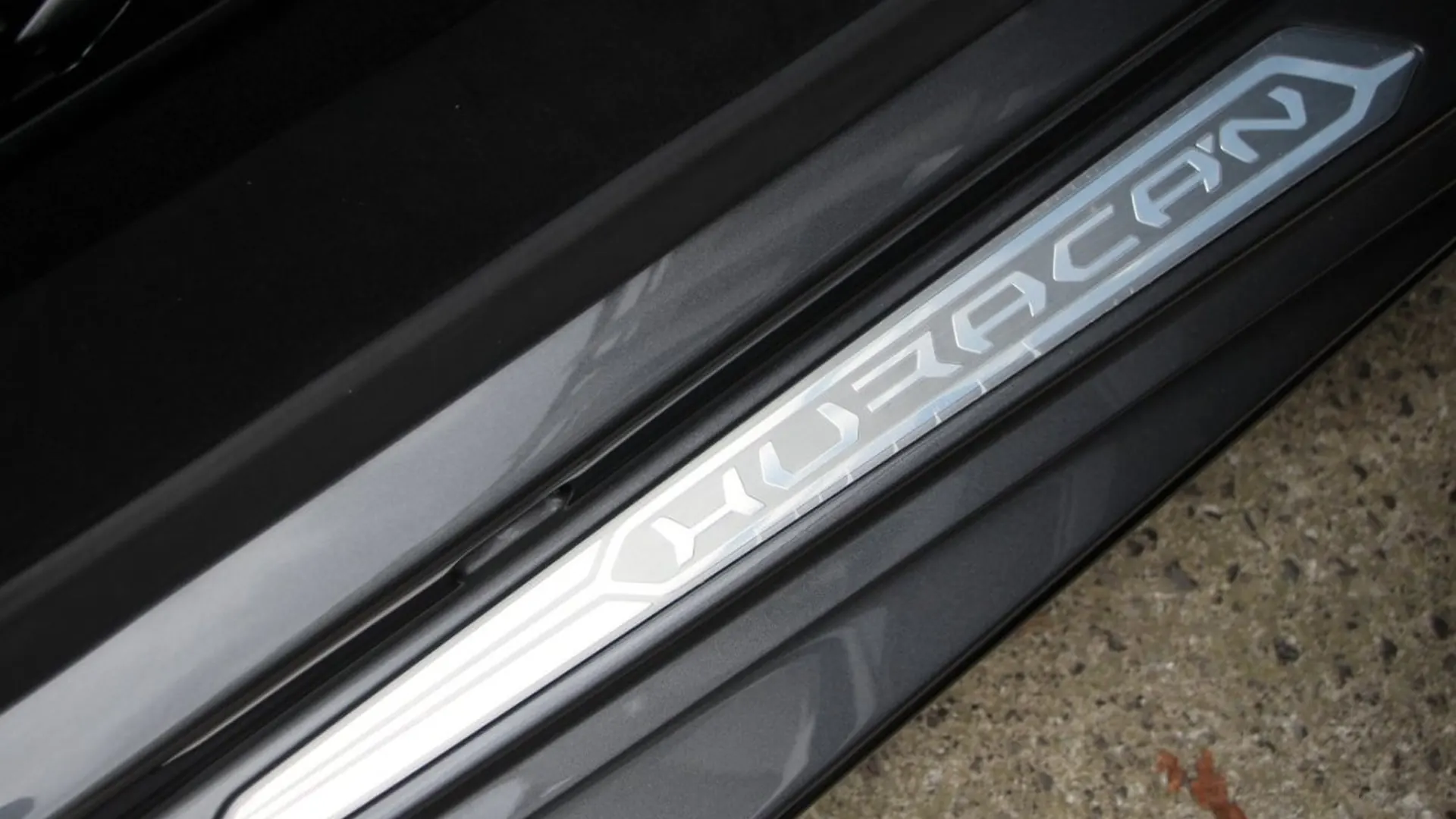 Lamborghini Huracan — photo 35