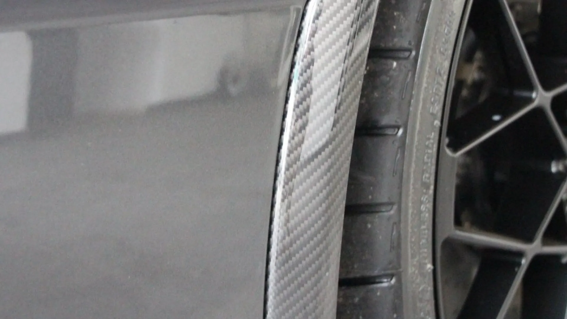 Lamborghini Huracan — photo 5