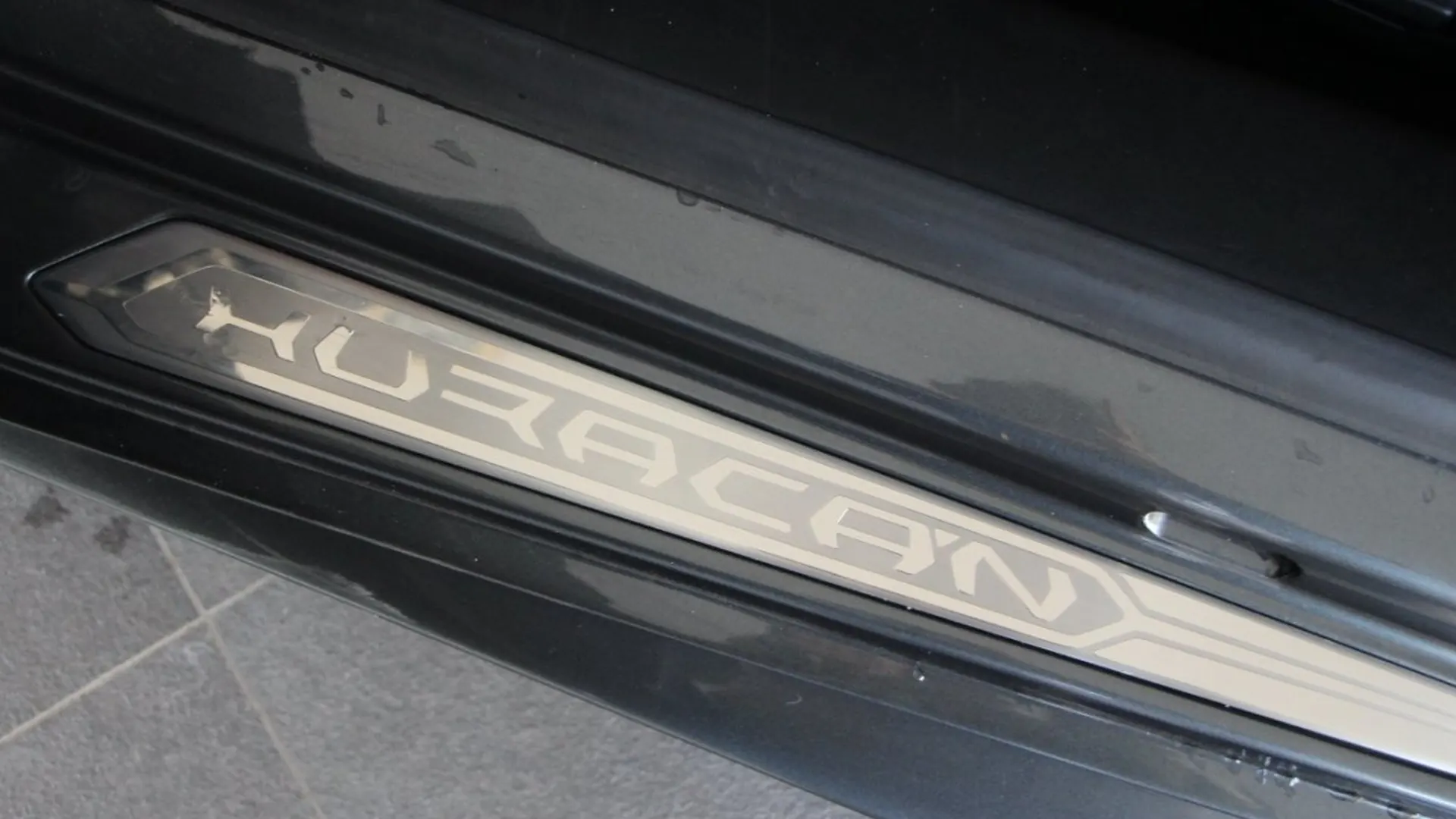 Lamborghini Huracan — photo 11