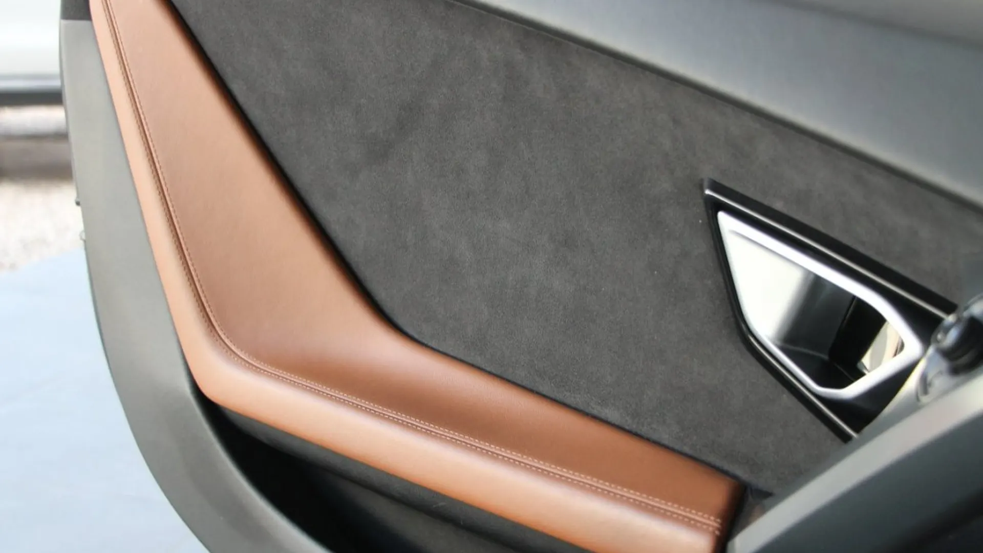 Lamborghini Huracan — photo 19