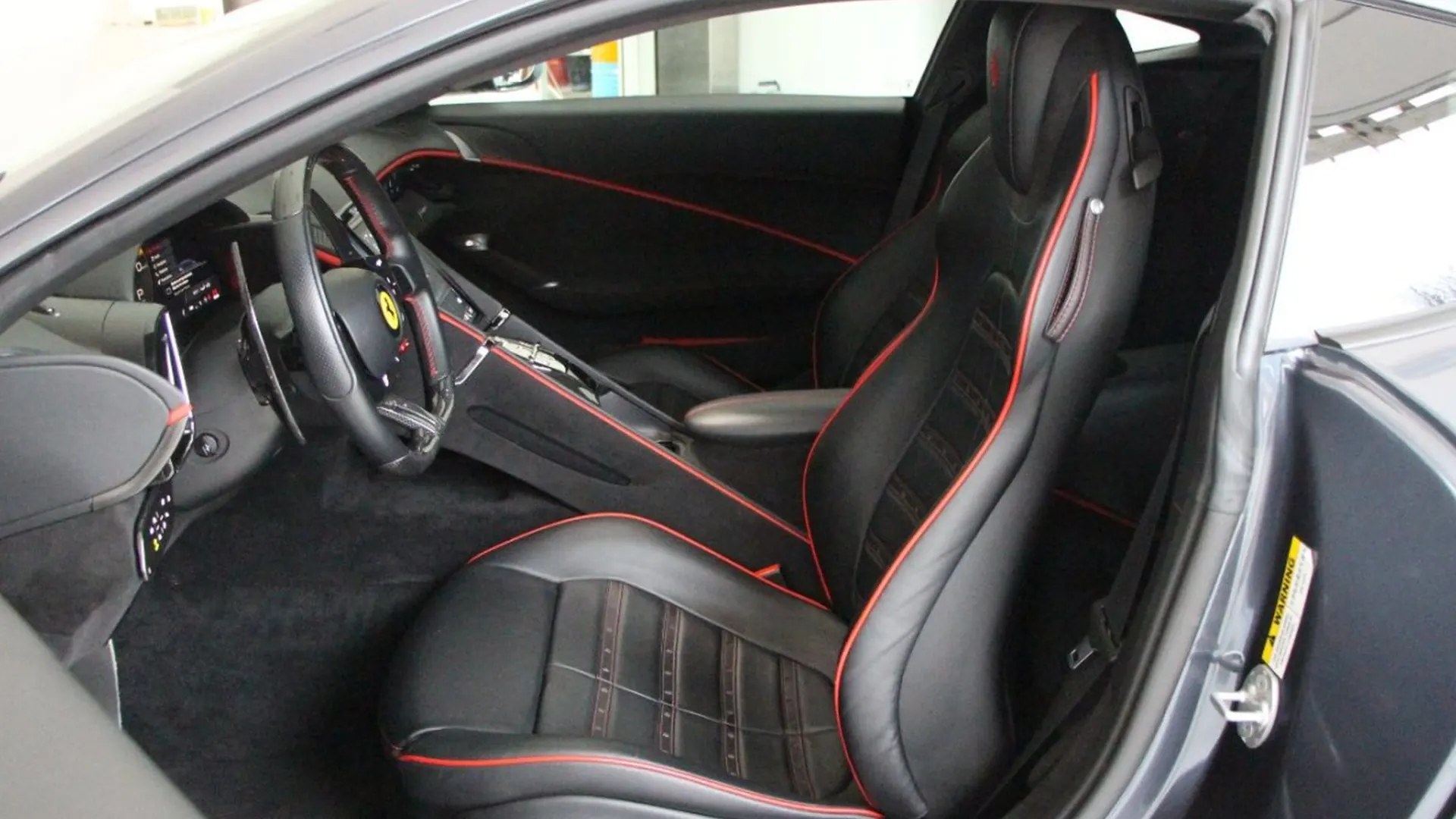 Ferrari Roma — photo 9