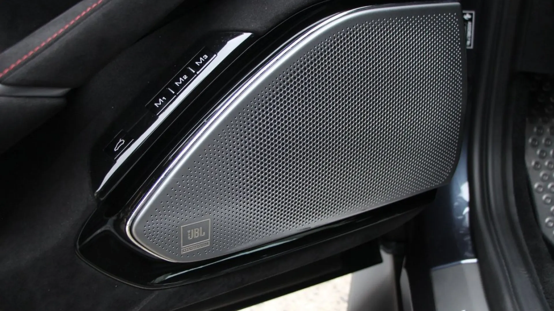 Ferrari Roma — photo 12