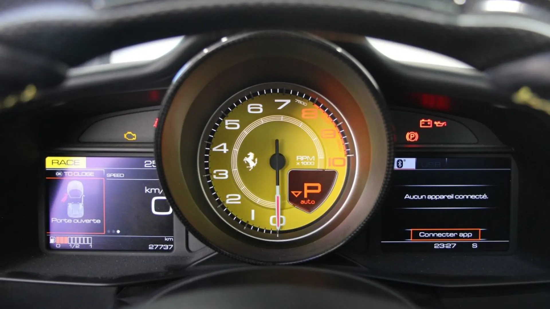 Ferrari 488 — photo 24