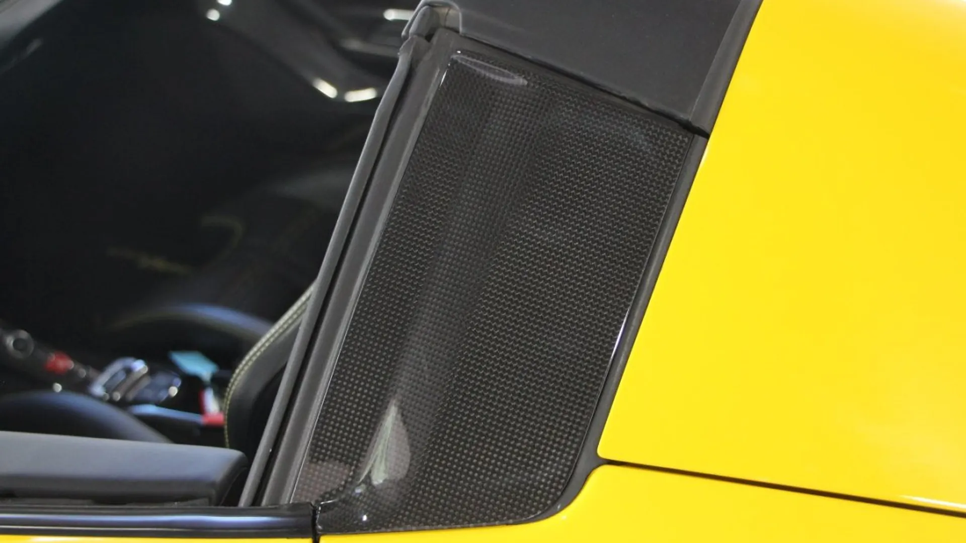 Ferrari 488 — photo 7