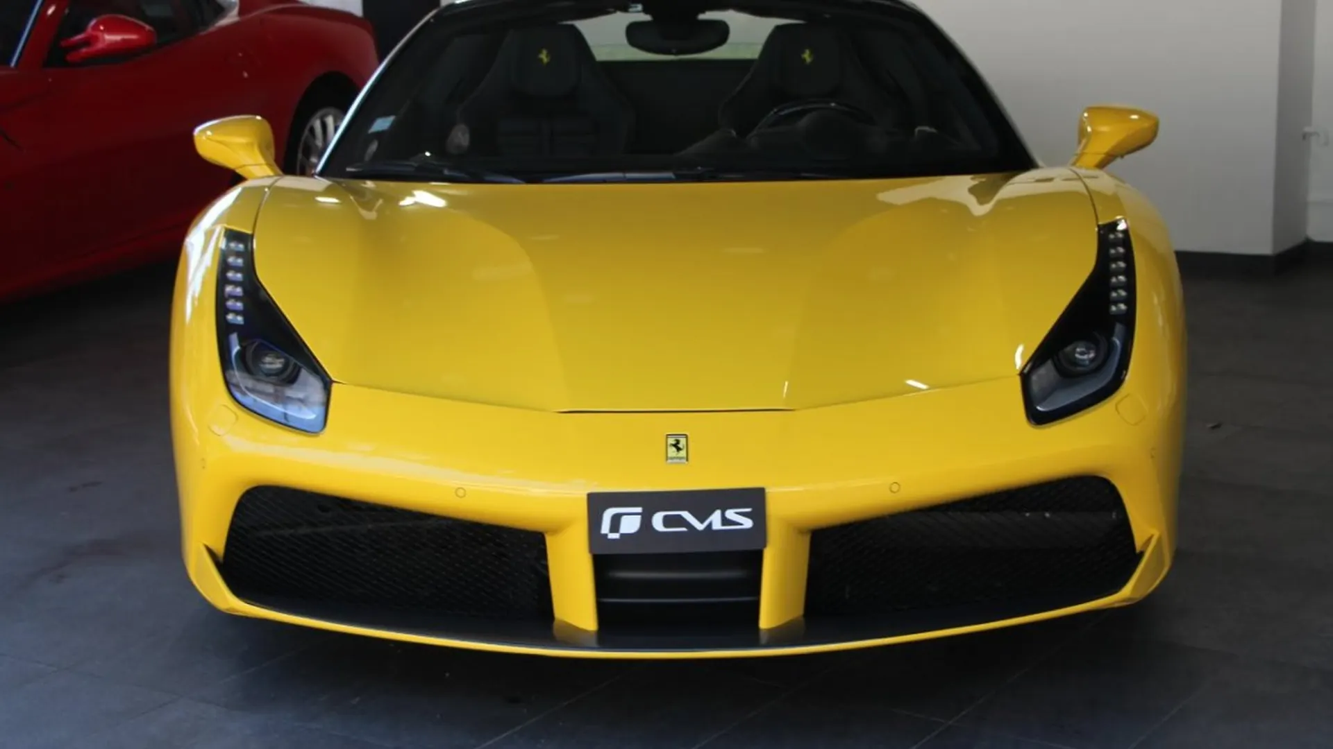 Ferrari 488 — photo 2