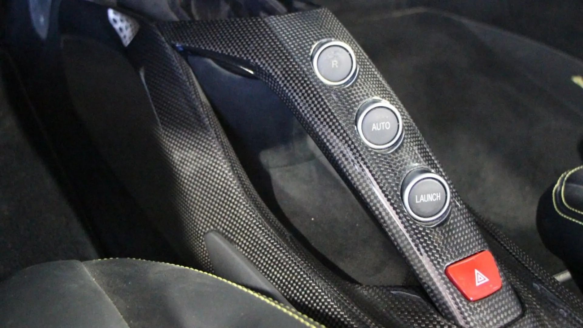 Ferrari 488 — photo 21