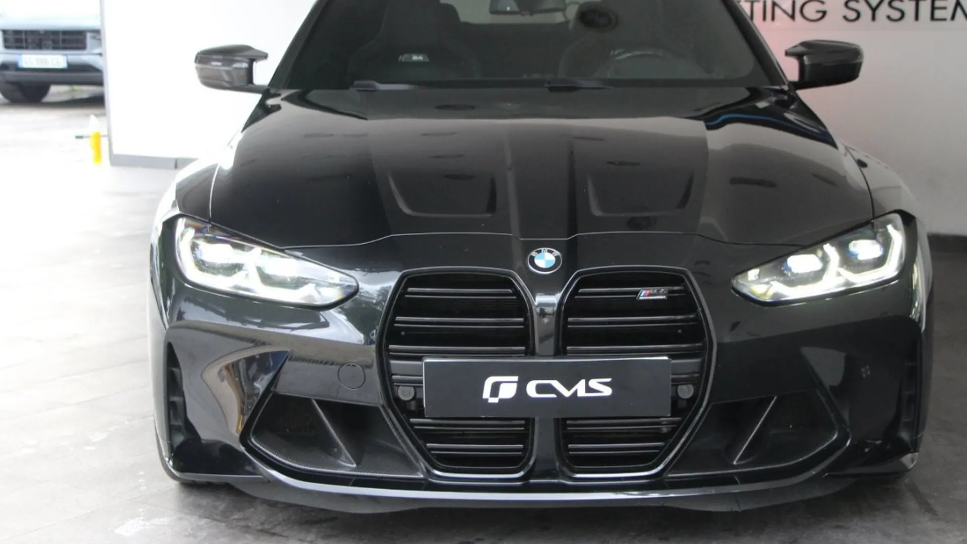 BMW M4 — photo 2