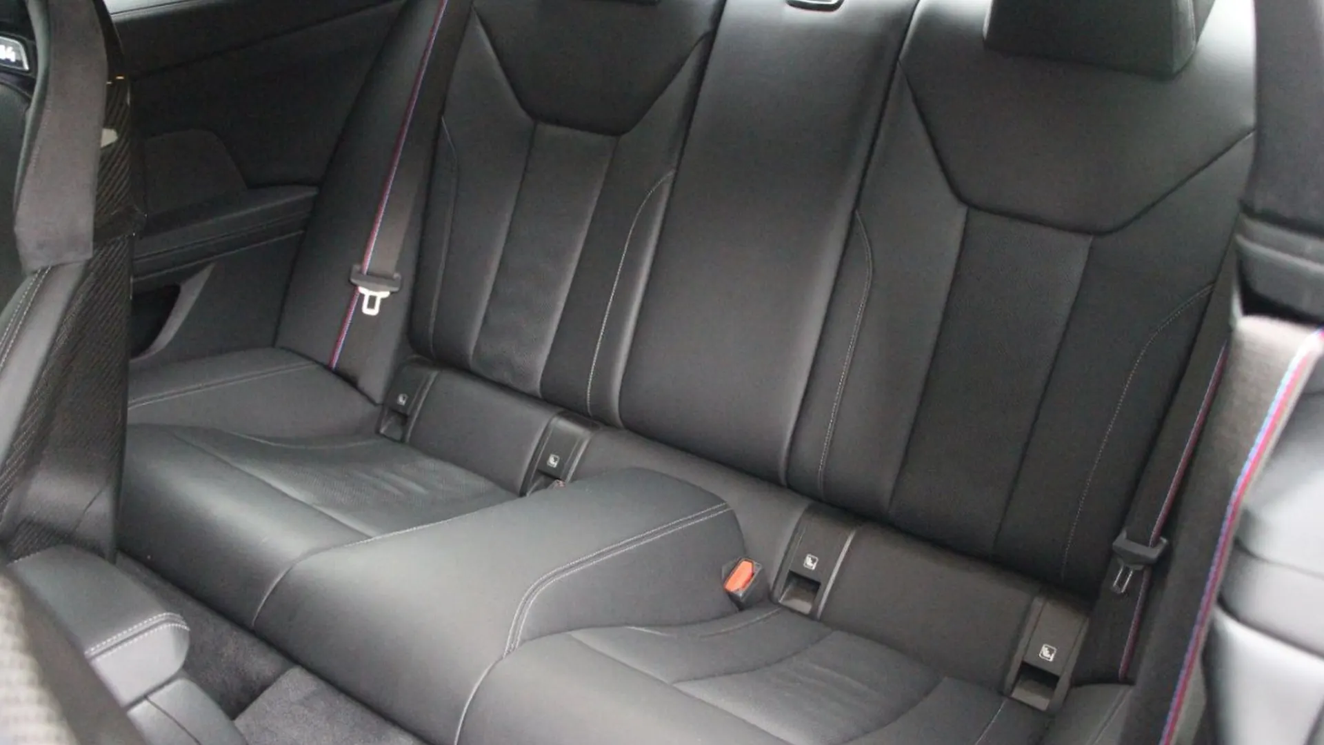 BMW M4 — photo 24