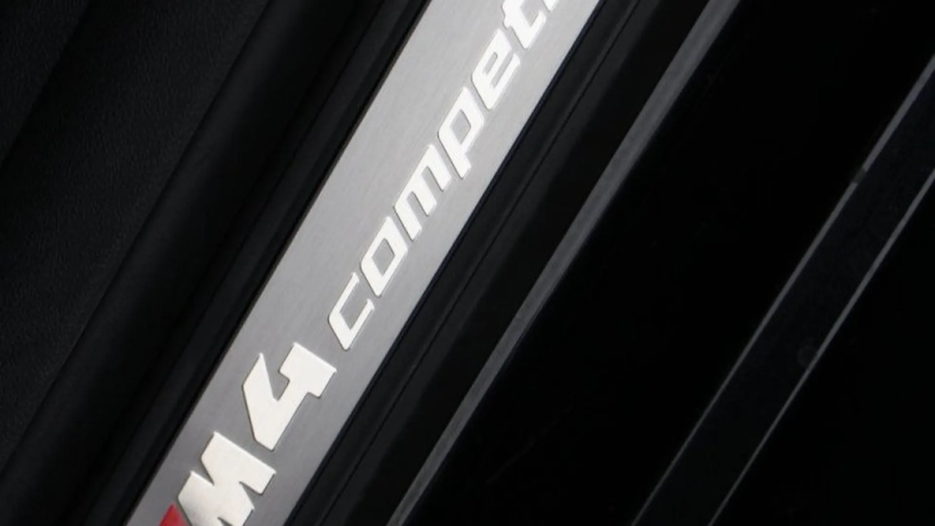 BMW M4 — photo 23