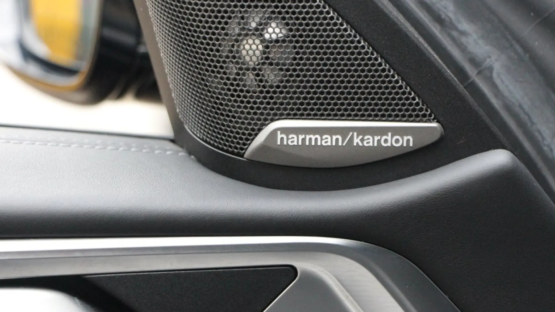 BMW M4 — photo 20