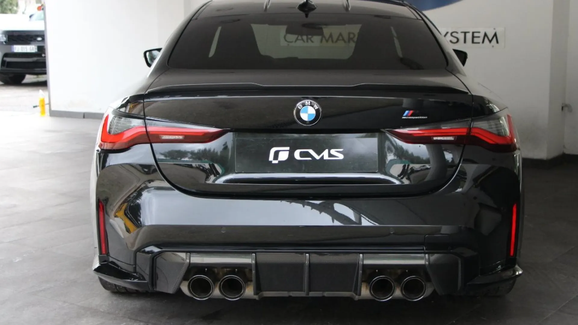 BMW M4 — photo 4