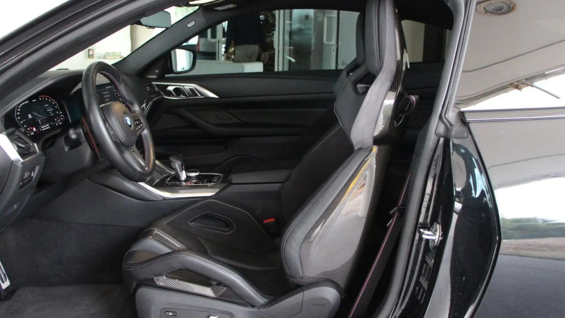 BMW M4 — photo 12