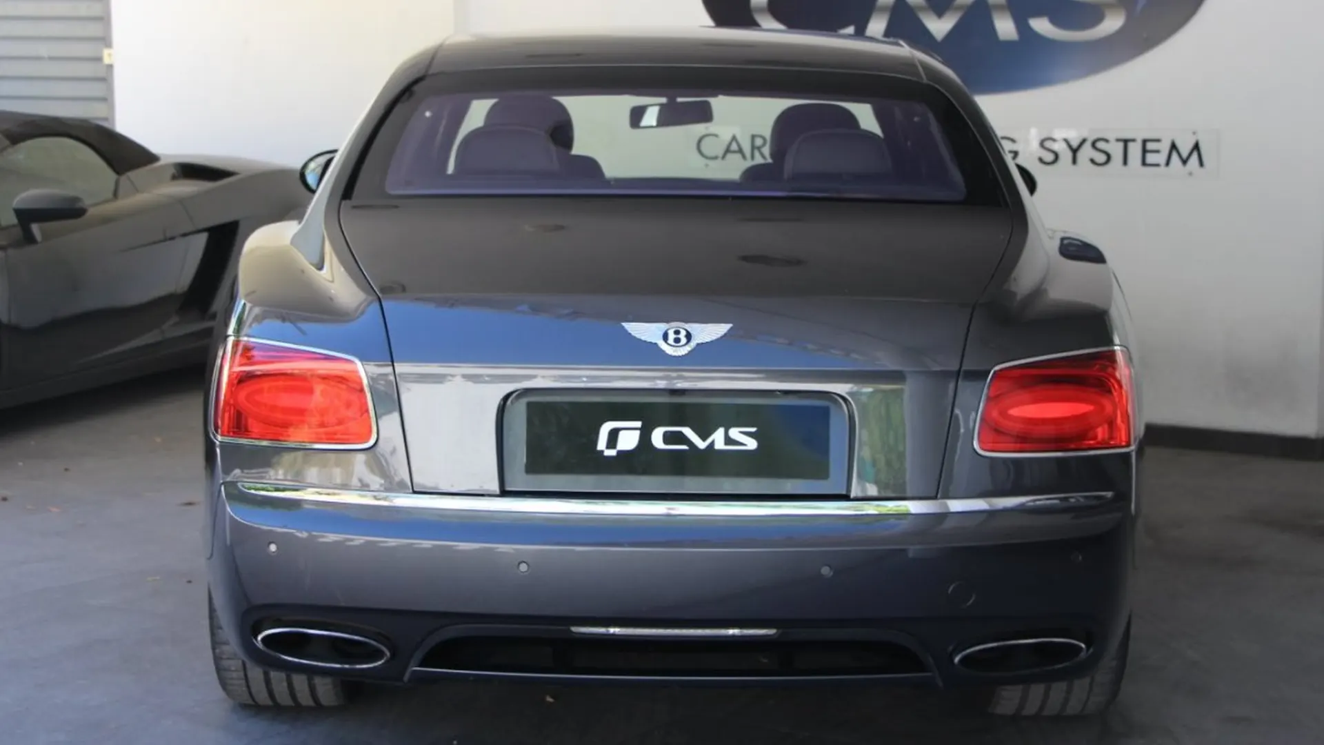 Bentley Flying Spur — photo 3