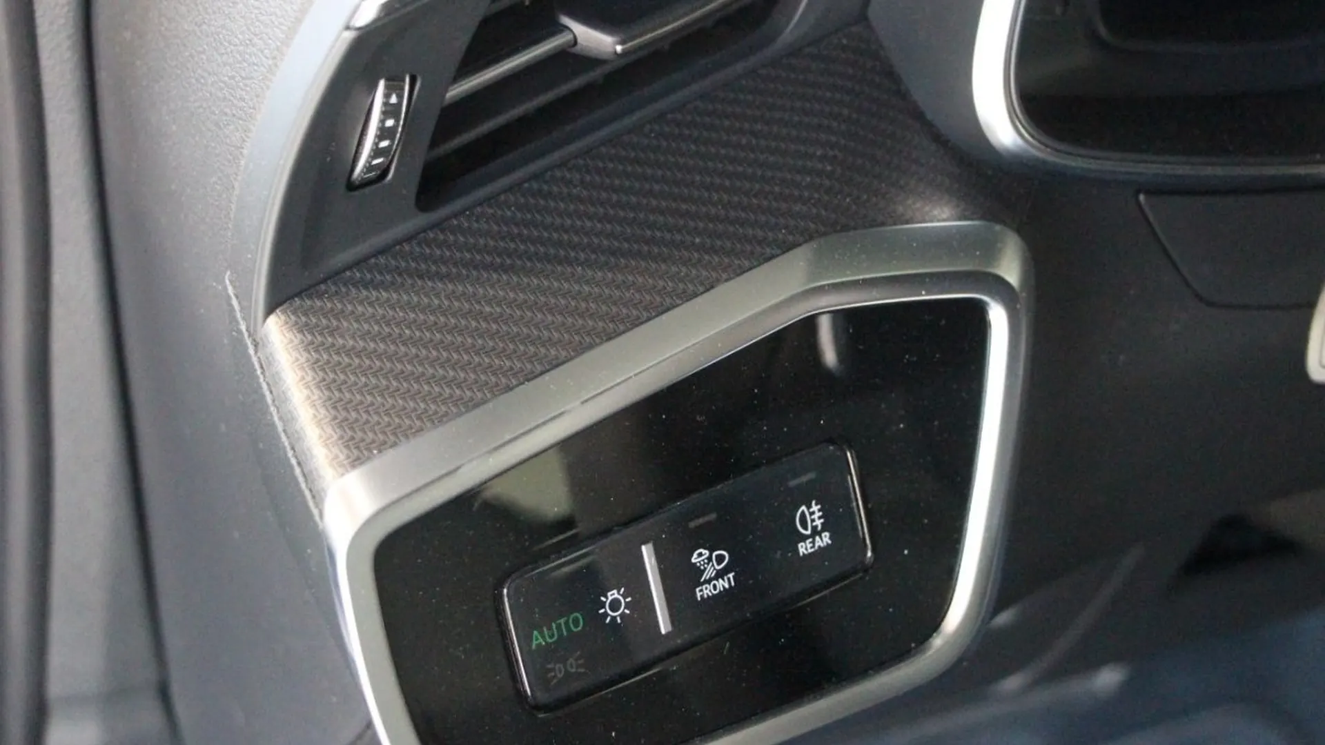 Audi RS6 — photo 18
