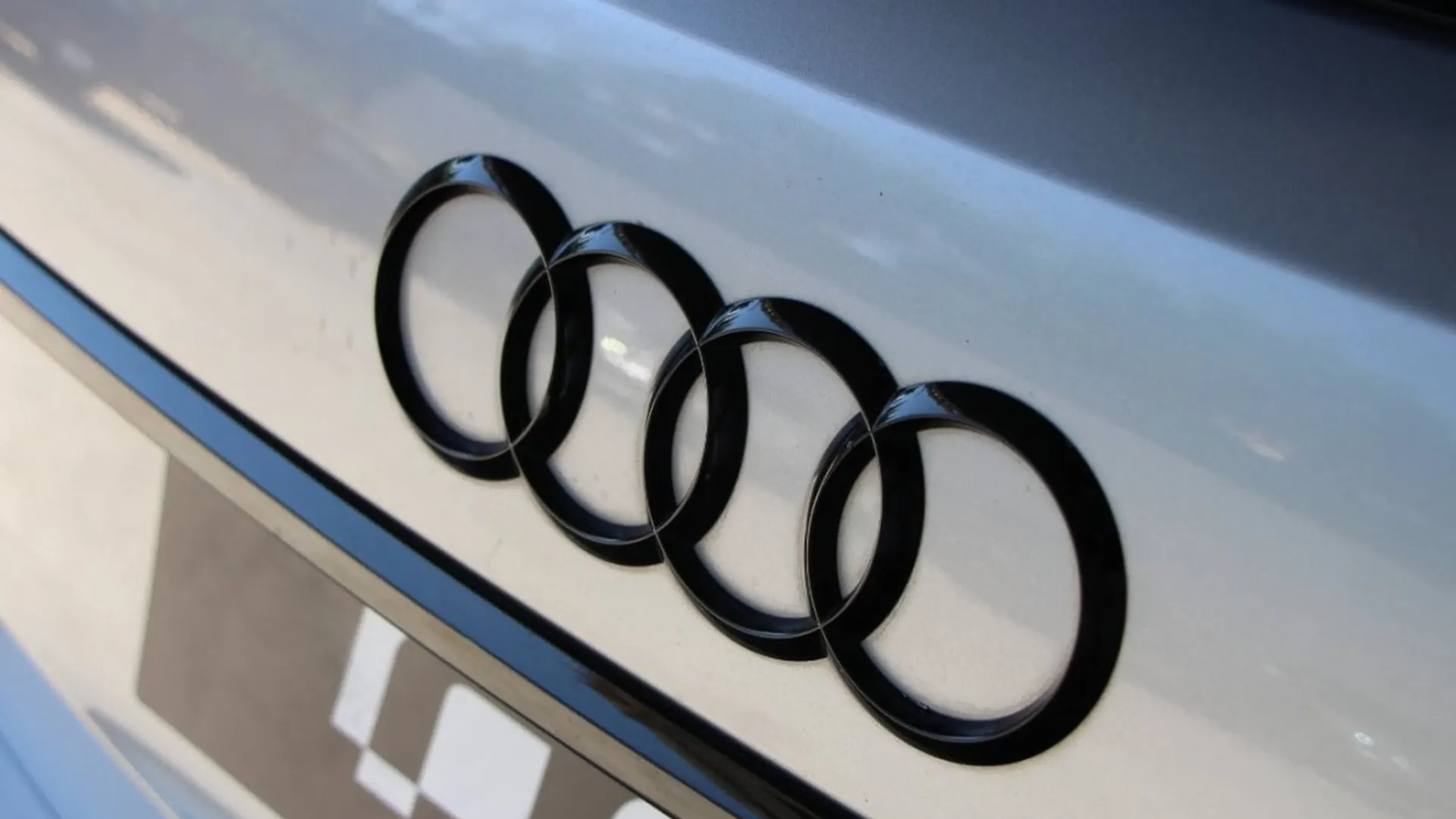 Audi RS6 — photo 12