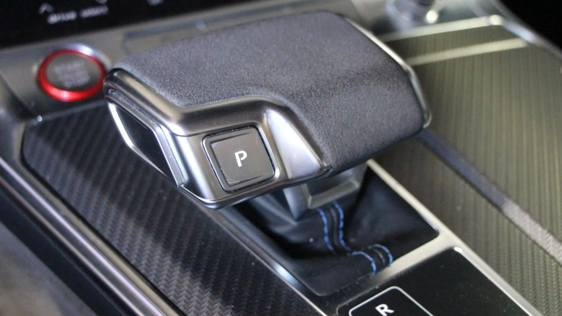 Audi RS6 — photo 26