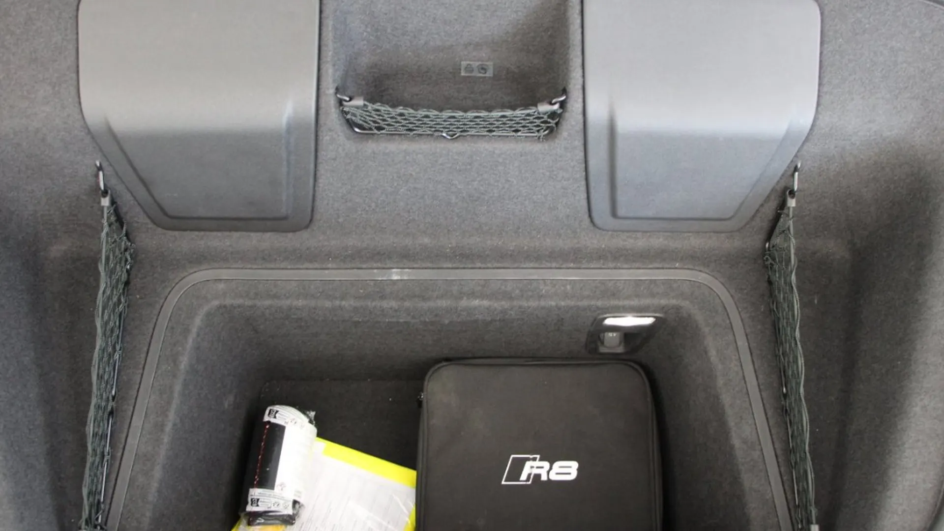 Audi R8 — photo 47