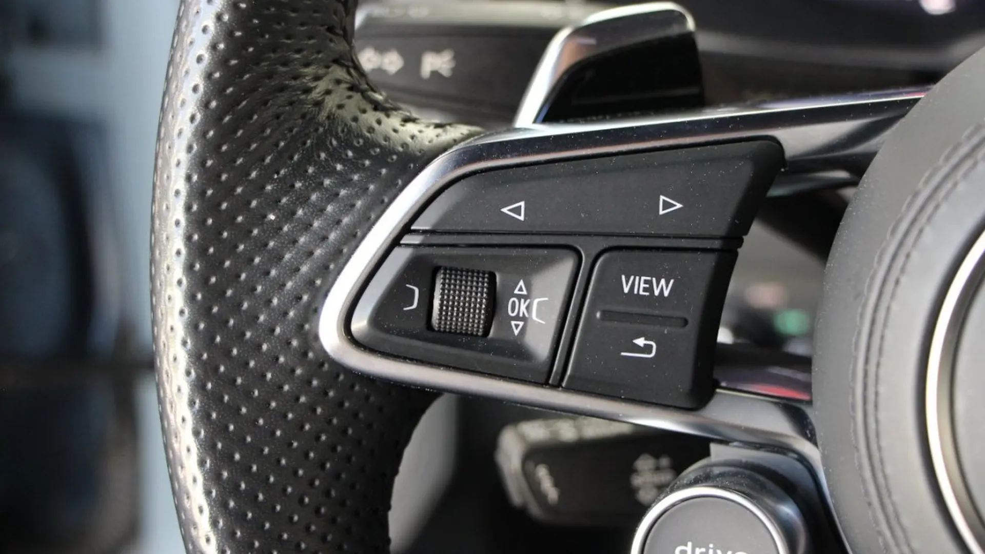Audi R8 — photo 33